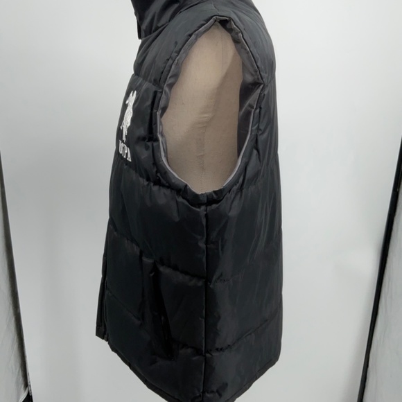 SOLD! US Polo Assn Zip Puffer Vest Size Medium - Picture 4 of 11